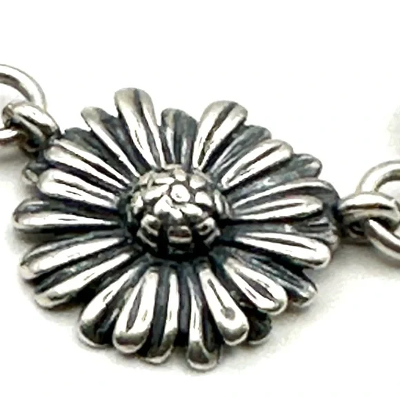 Lagos Silver Daisy Link 16.5” Necklace - Picture 6 of 7